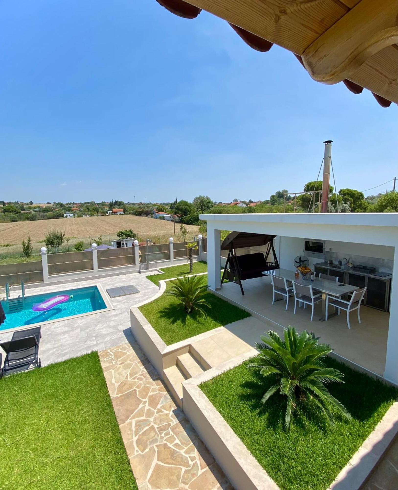 Villa Liana , Private Villa With Pool And Garden Vergia Exterior foto